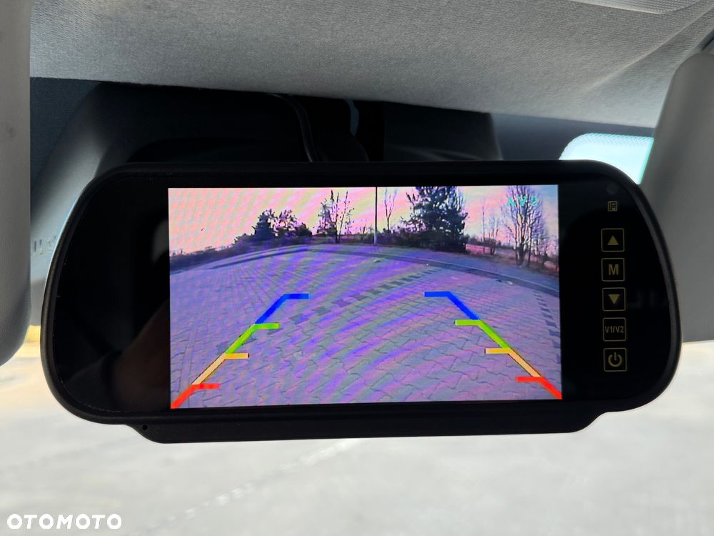 Iveco Daily 2022r‼️35S18‼️ 3.0 HI-MATIC Kontener 9 Palet Niski przebieg ‼️TEMPOMAT Aktywny Full LED Salon Polska Poduszki Pneumatyczne 4.50x2.20x2.20 z tyłu drzwi NAVI 3.5T Bogata Wersja Lekka zabudowa - 31