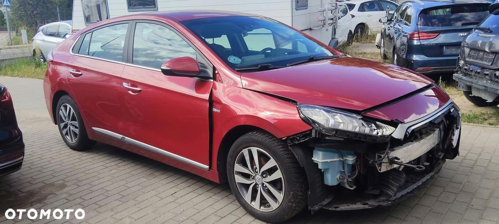 Hyundai IONIQ - 14