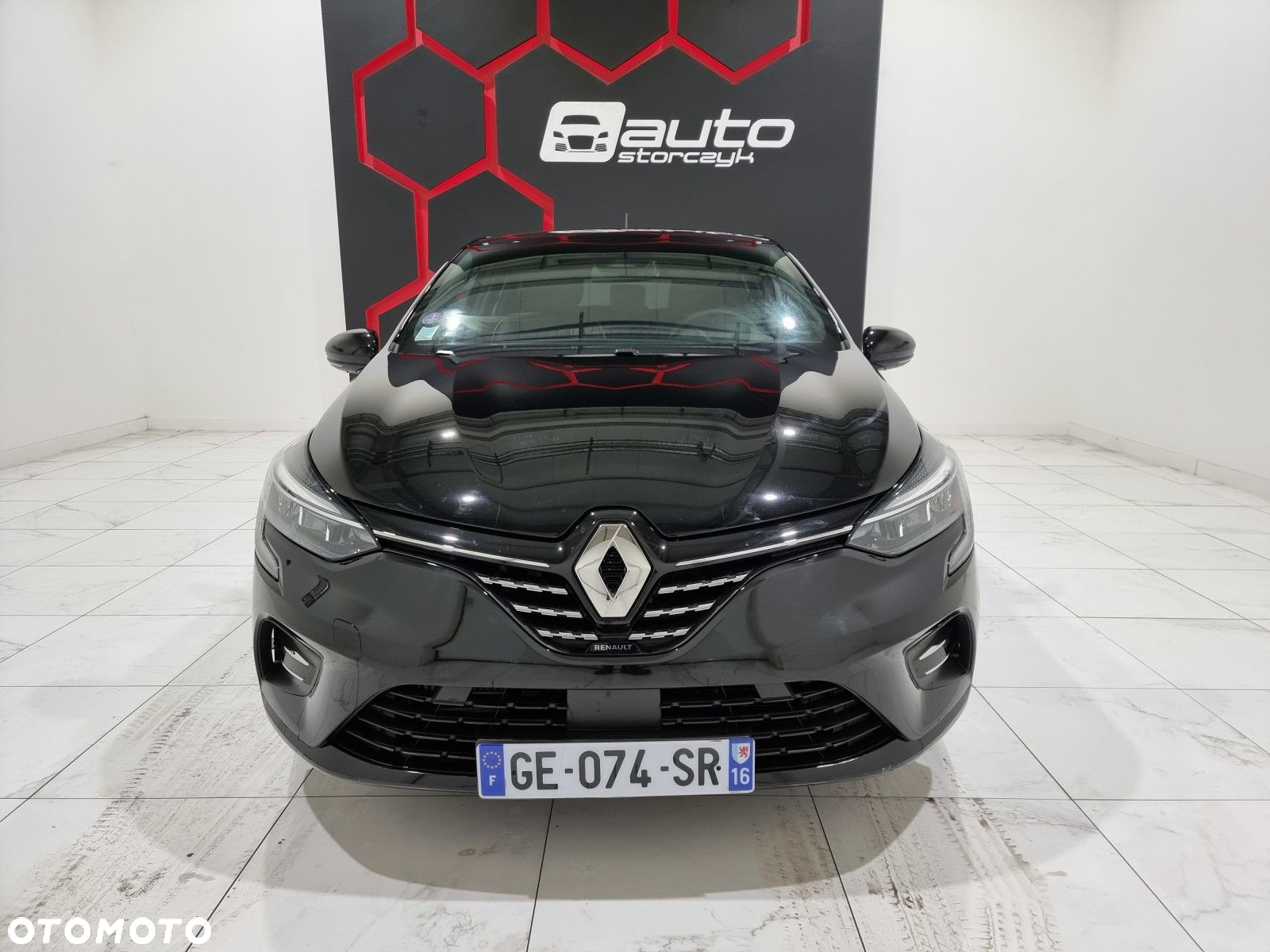 Renault Clio - 11