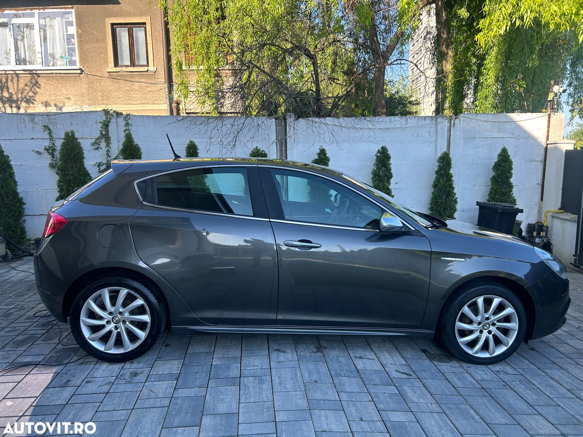 Alfa Romeo Giulietta 1.6 JTDM 16V - 5