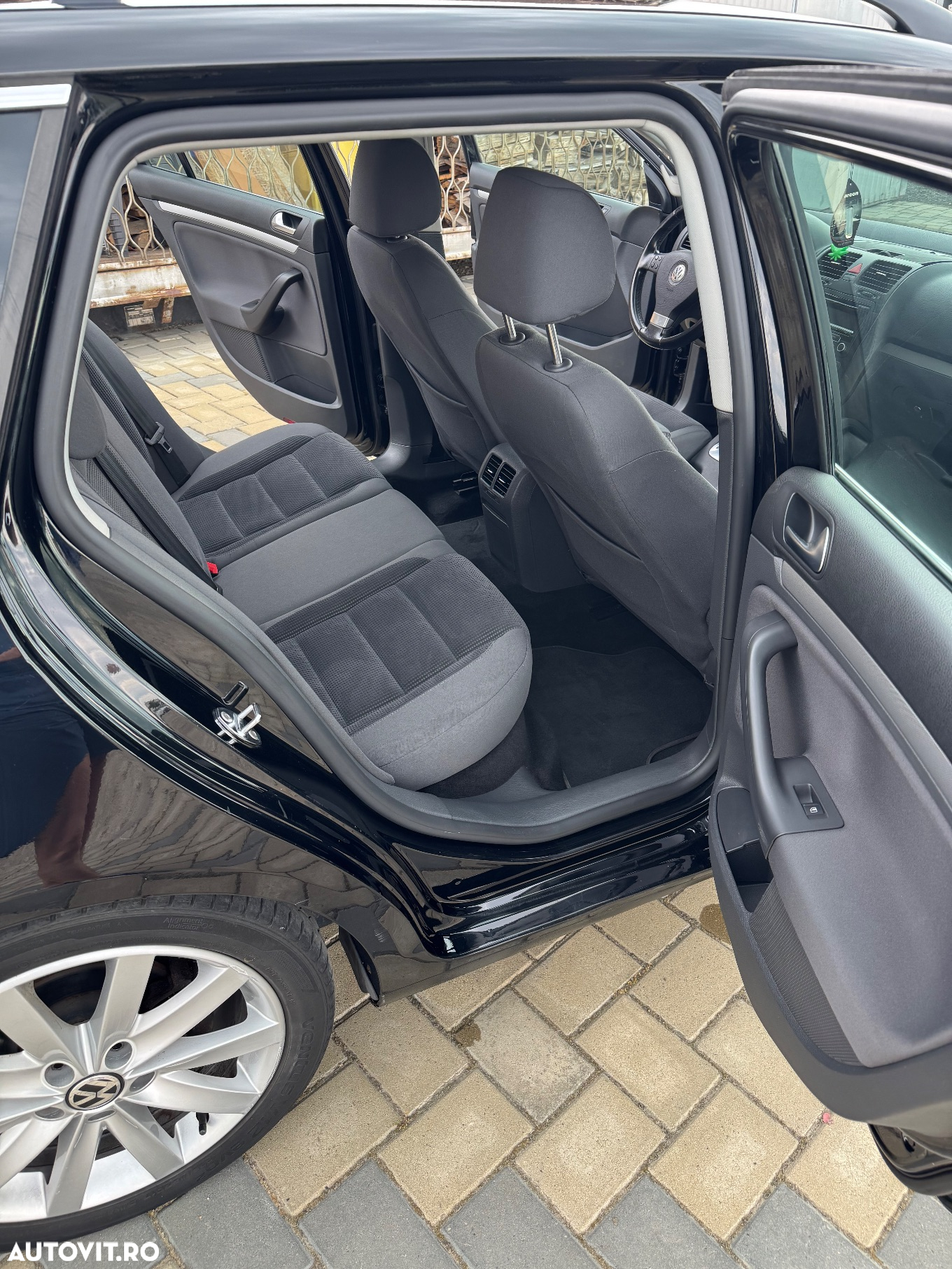 Volkswagen Golf 2.0 TDI BlueMotion Technology Highline DSG - 12