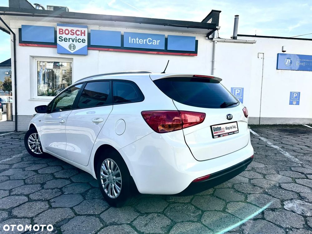 Kia Ceed 1.6 GDI SW Dream-Team Edition - 5
