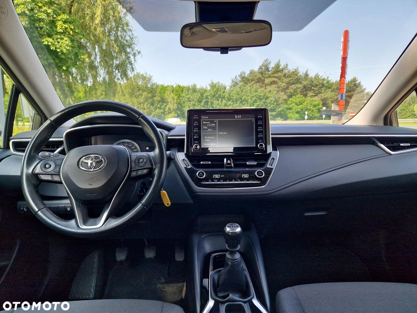 Toyota Corolla - 11
