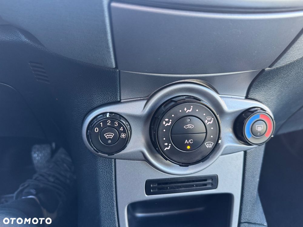 Ford Fiesta 1.25 Ambiente - 12