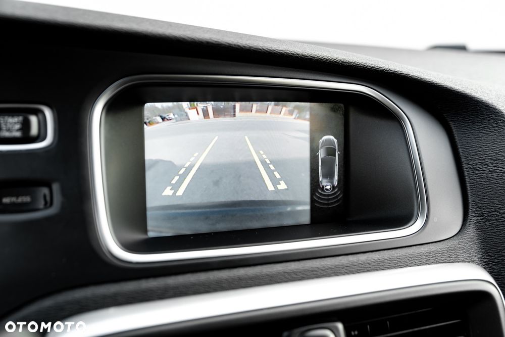 Volvo V40 D3 Geartronic Summum - 34