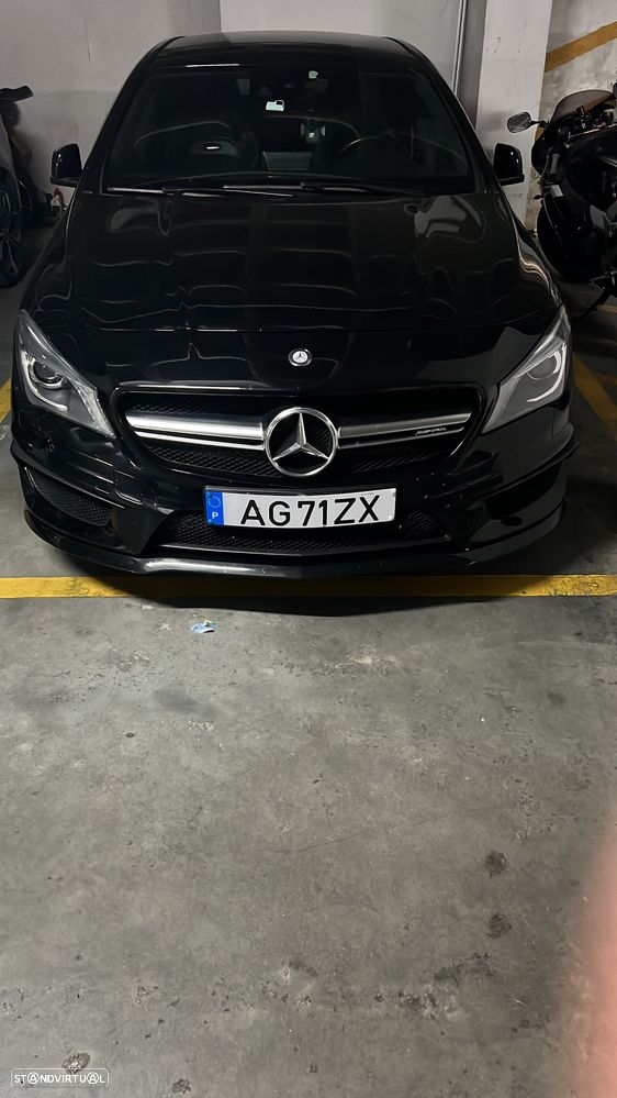 Mercedes-Benz CLA 45 AMG 4Matic 7G-DCT Orange Art Edition - 18
