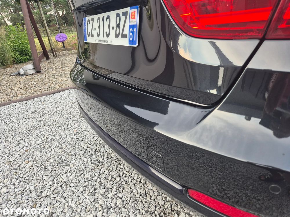 BMW 3GT 320d Sport-Aut Sport Line - 7