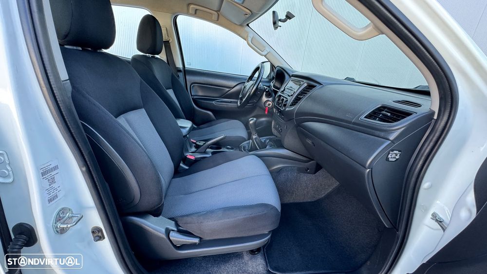 Mitsubishi L-200 Cabine dupla 4X2 - 24
