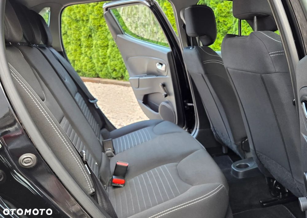 Renault Clio - 22