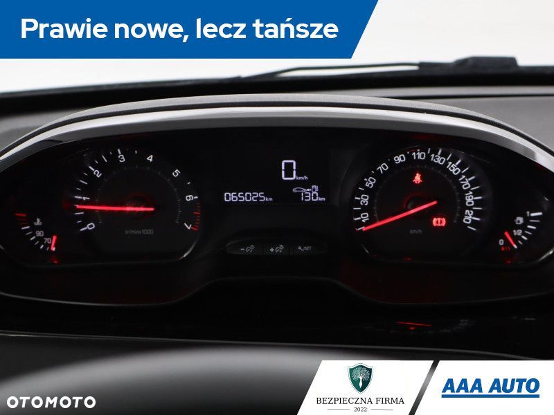 Peugeot 208 - 13