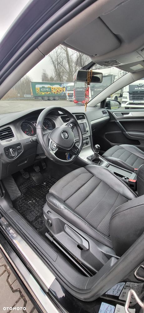 Volkswagen Golf 1.6 TDI BlueMotion Comfortline - 5