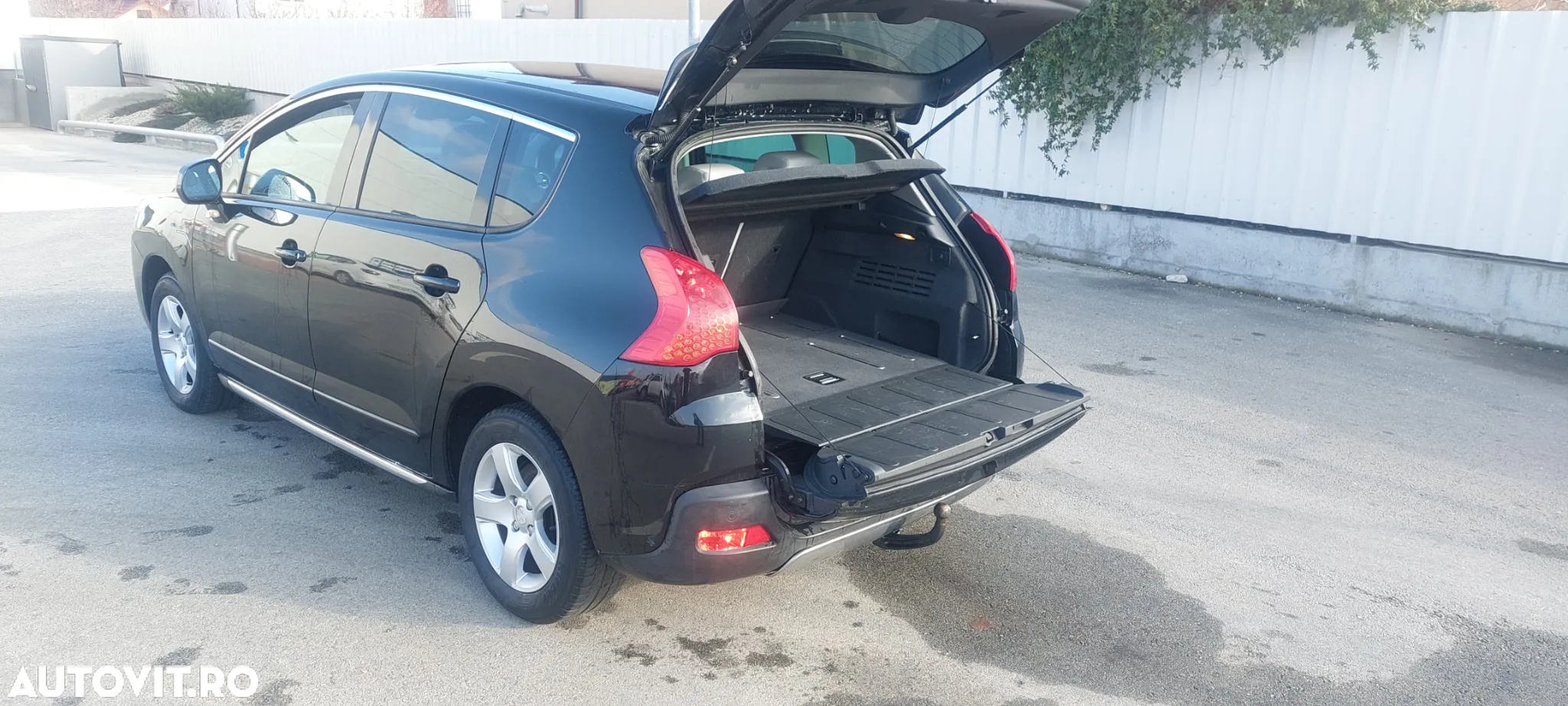 Peugeot 3008 Hybrid4 - 3