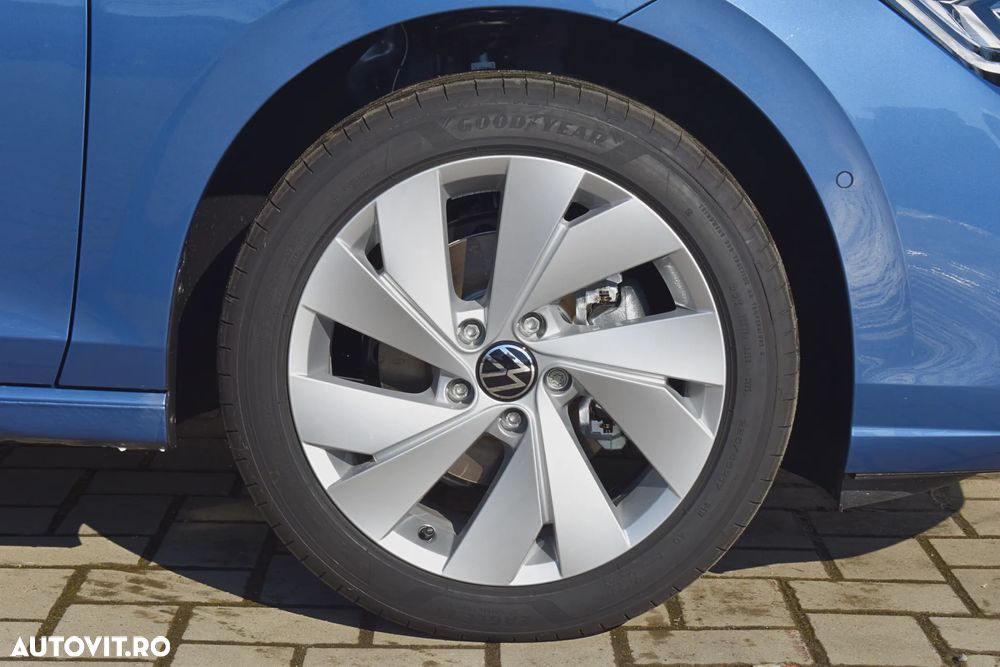 Volkswagen Golf 1.5 eTSI DSG MHEV Life - 18