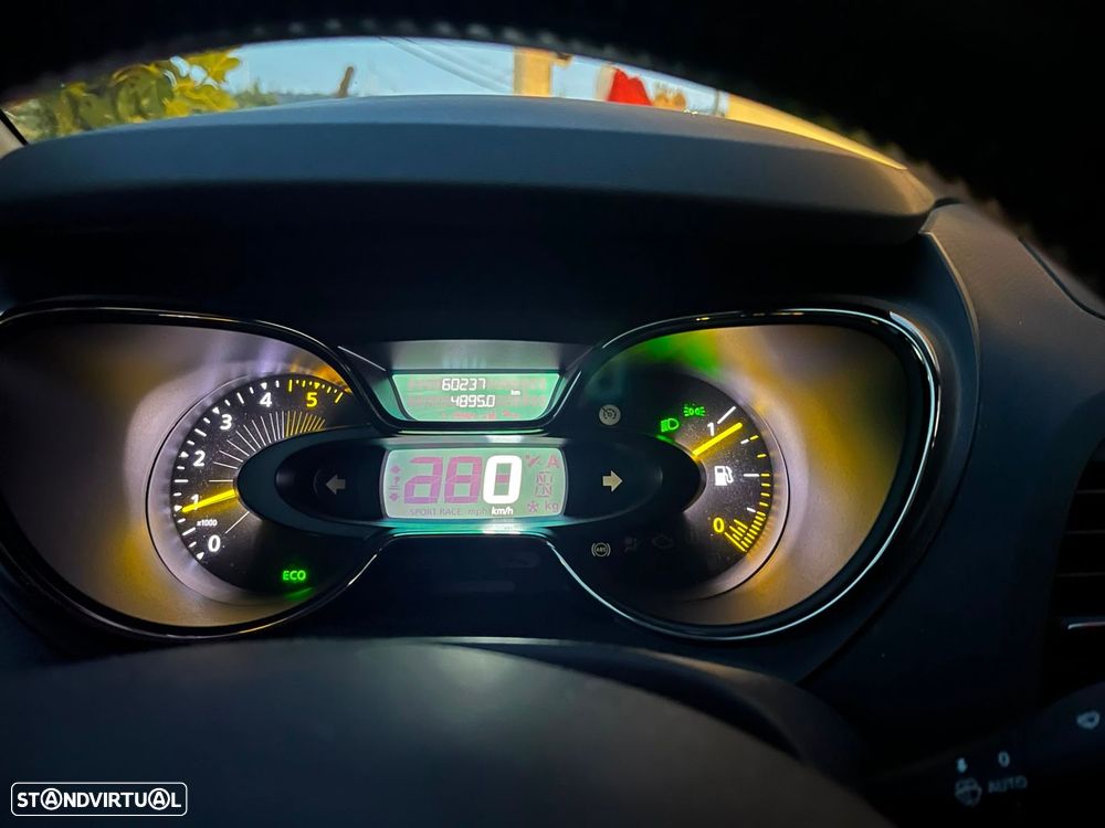 Renault Captur 1.5 dCi Exclusive - 2
