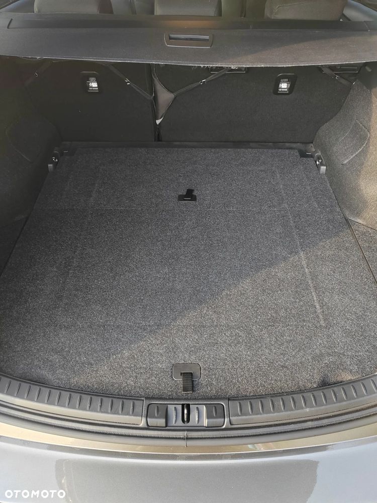 Toyota Auris 2018 photo 4