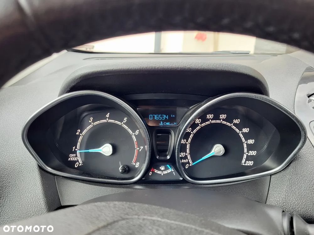 Ford Tourneo Courier 1.0 EcoBoost S&S Titanium - 18