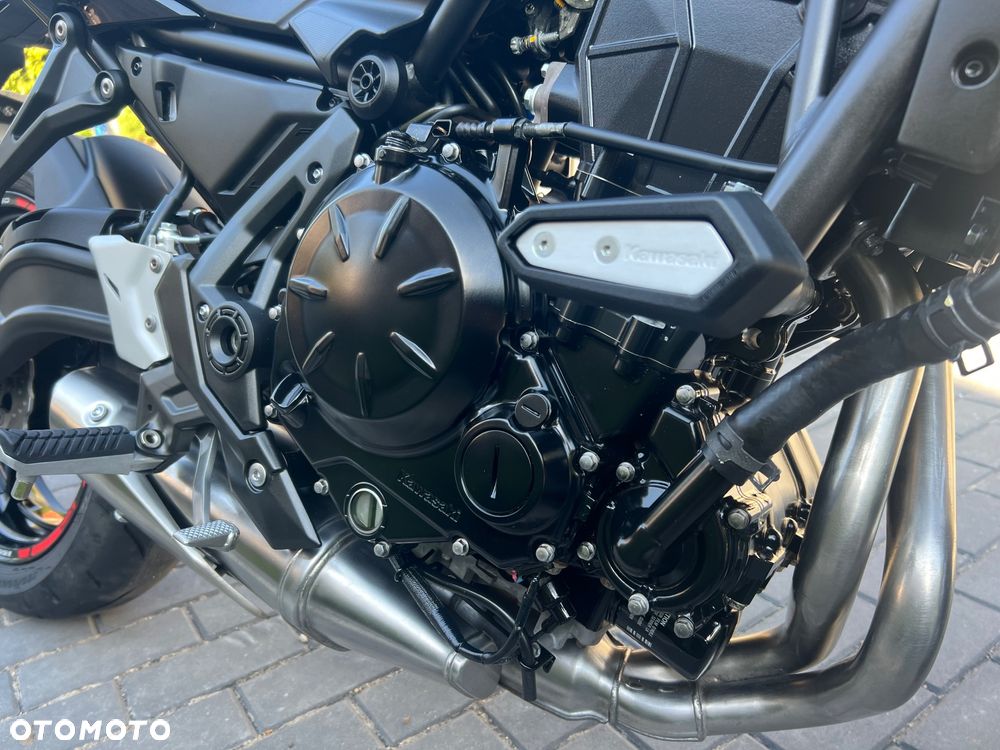 Kawasaki Z 650 - 15