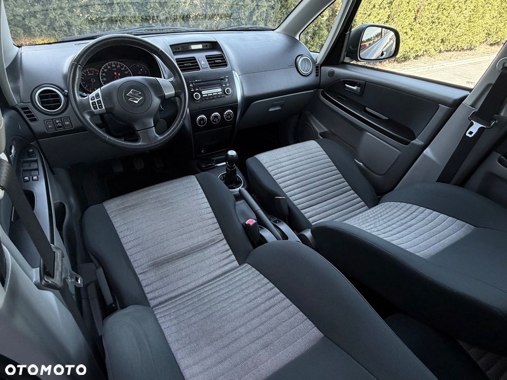 Suzuki SX4 1.6 VVT 4x4 Club - 22