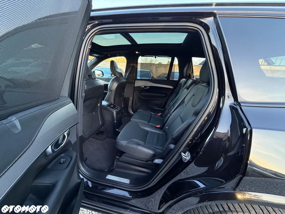Volvo XC 90 - 35
