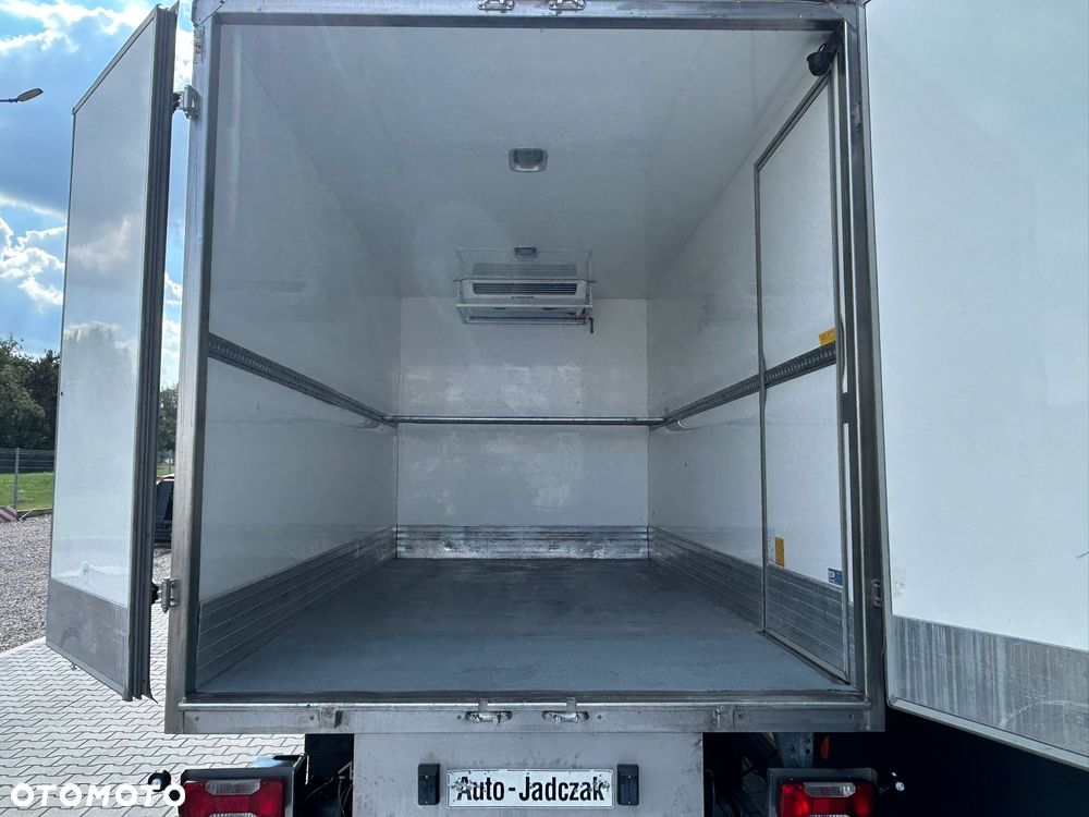 Iveco Daily 35C14 Hi-Matic Chłodnia 8 palet + winda 750kg **Podłączenie 230V**Klima**Sprowadzony**Super stan** - 9