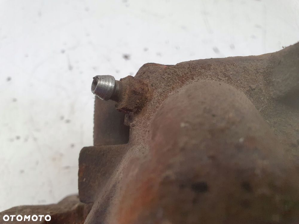 Volvo XC60 I PRZEDNI ZACISK HAMULCOWY prawy przód 31381552 - 3