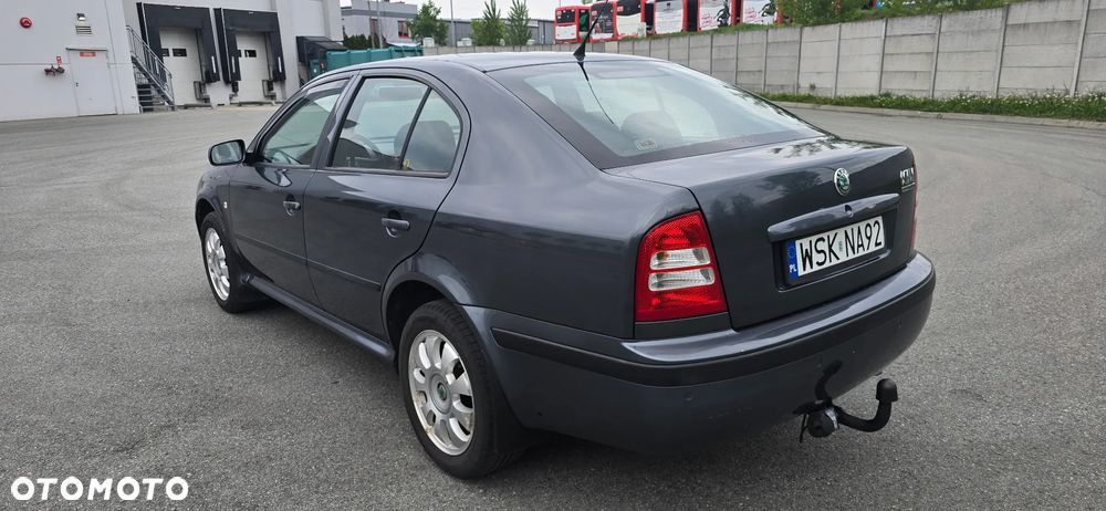 Skoda Octavia 1.6 Active - 3