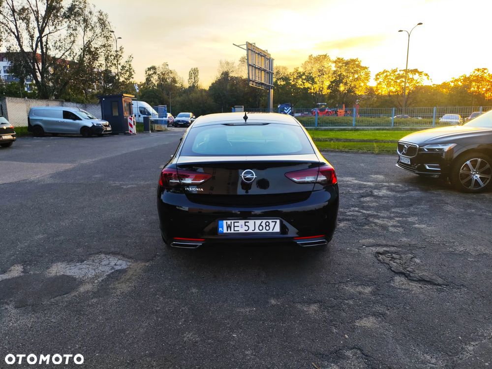 Opel Insignia 2.0 CDTI Elegance S&S - 6