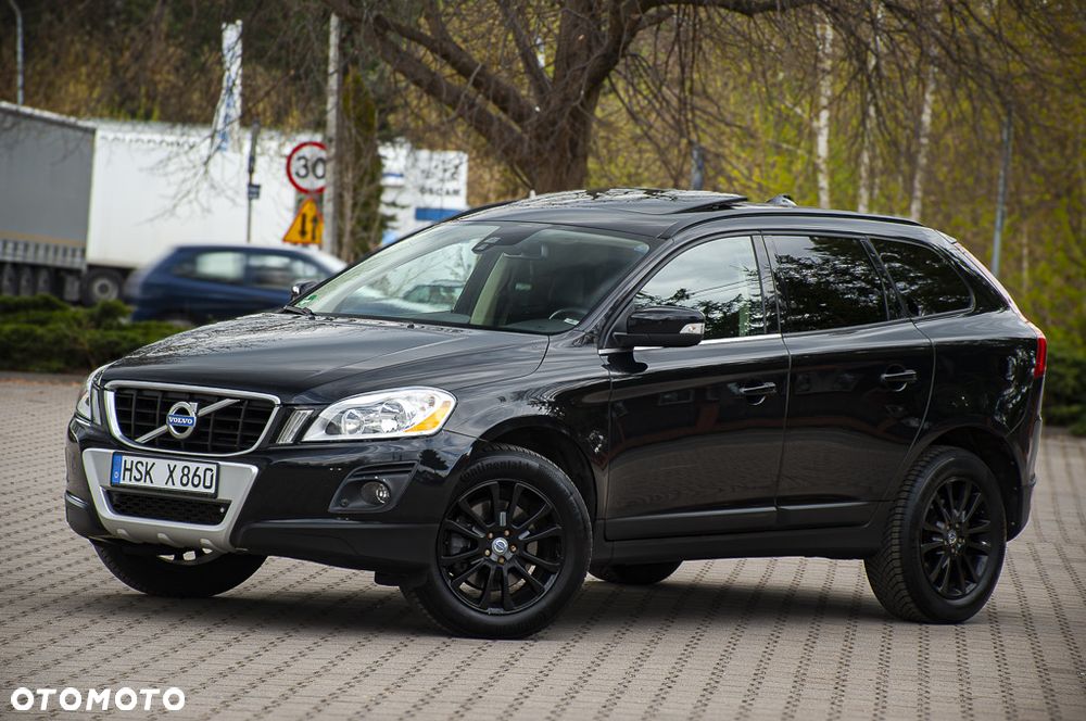Volvo XC 60 D5 AWD Momentum - 4
