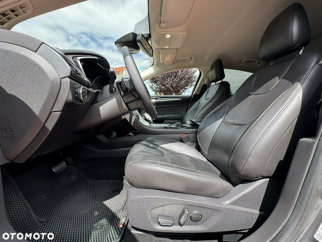 Ford Mondeo 2.0 TDCi Titanium PowerShift - 18