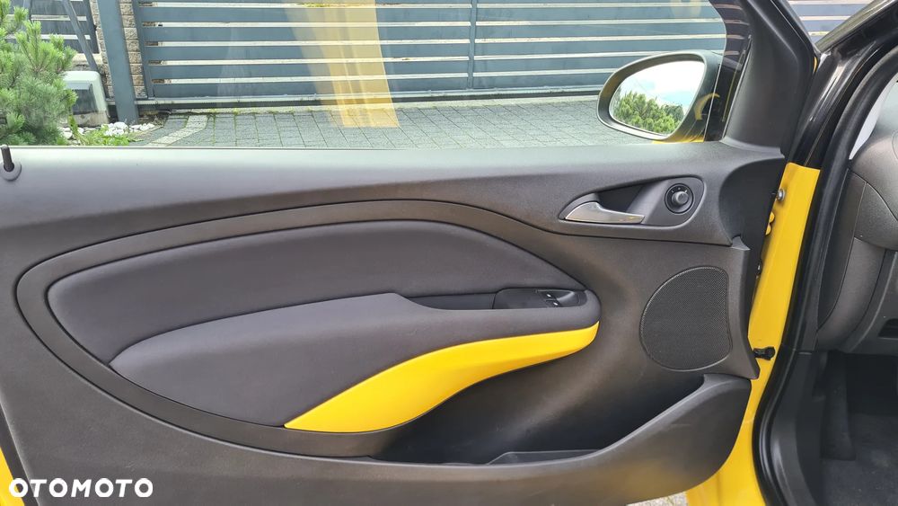 Opel Adam 1.2 Black Link - 19
