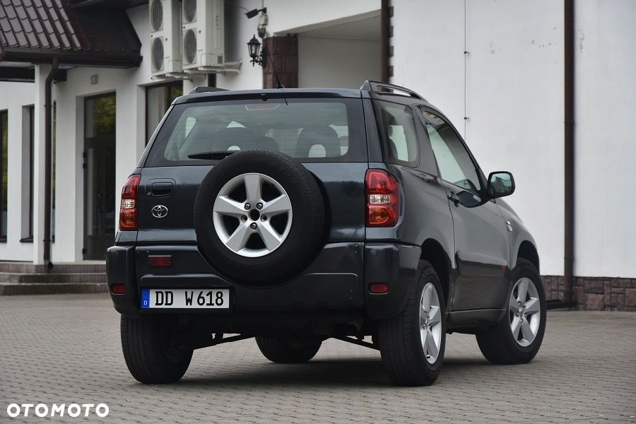 Toyota RAV4 1.8 VVT-i 4x2 - 6