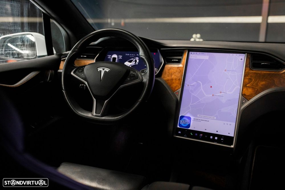 Tesla Model X Long Range - 16