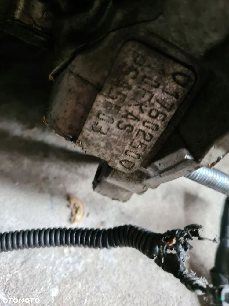 peugeot 208 GTI silnik 1.6 THP 200 5F03 - 3