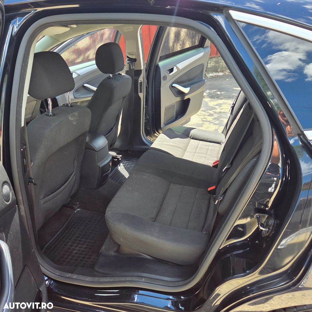 Ford Mondeo 2.0 TDCi Titanium - 12