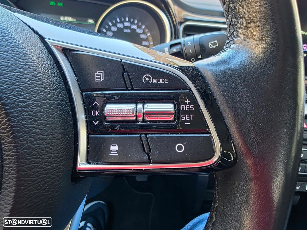 Kia XCeed - 16