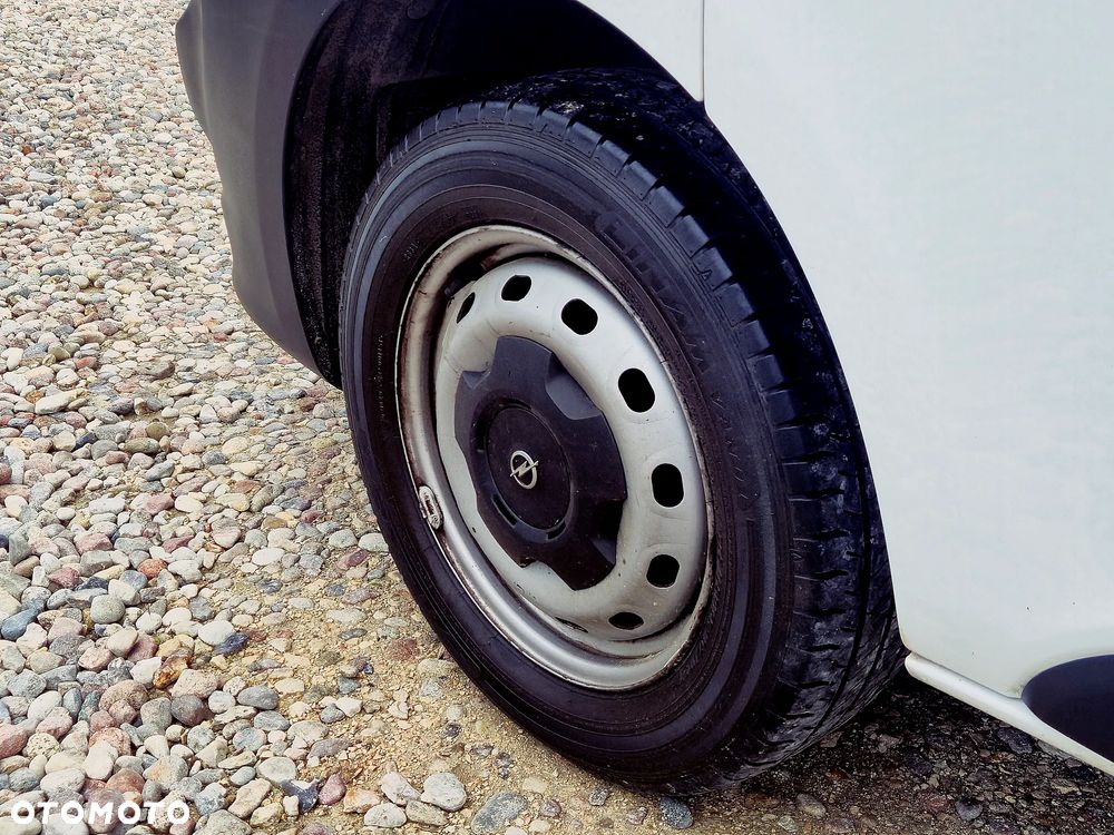 Opel Vivaro - 18