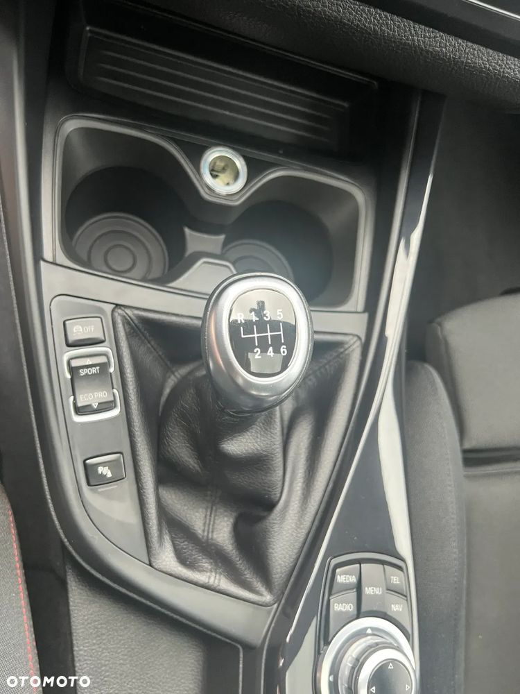 BMW Seria 1 116i Sport Line - 36