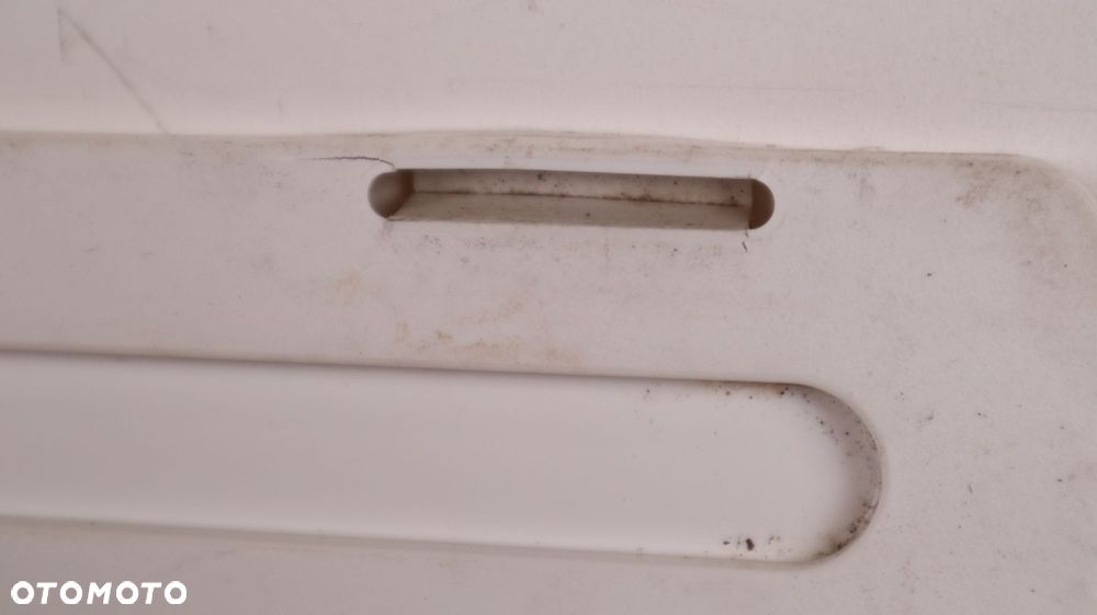 KAMPER PRZYCZEPA KEMPINGOWA ZAMKNIĘCIE KRATKI WENTYLACYJNEJ LODÓWKI  48 CM X 22,3 CM - 5