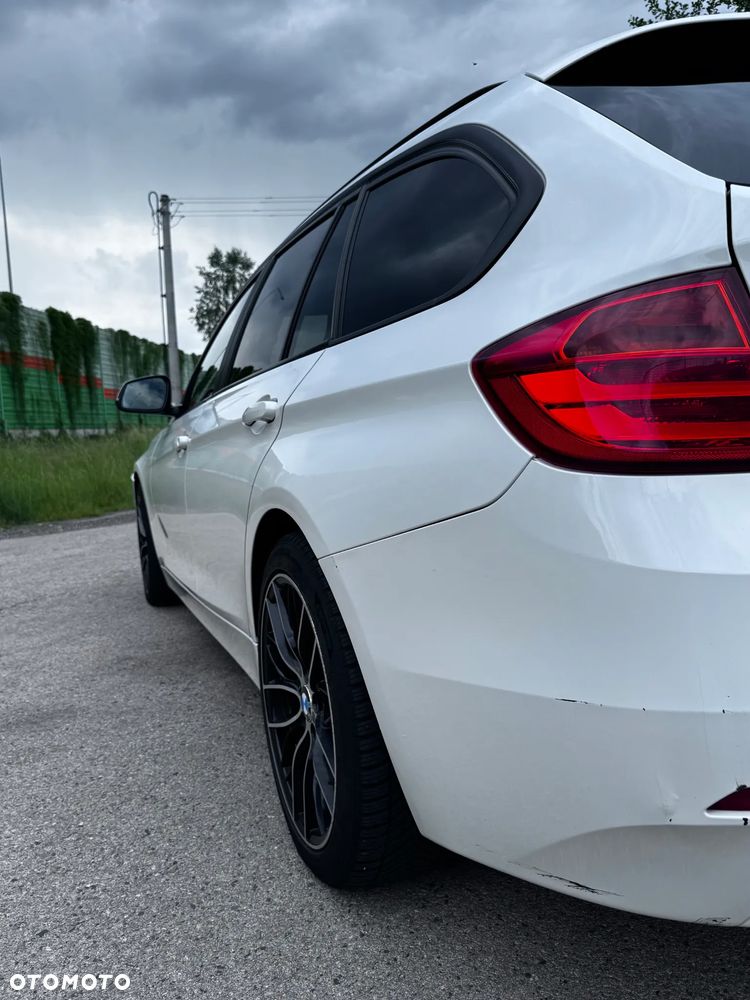 BMW Seria 3 318d - 10