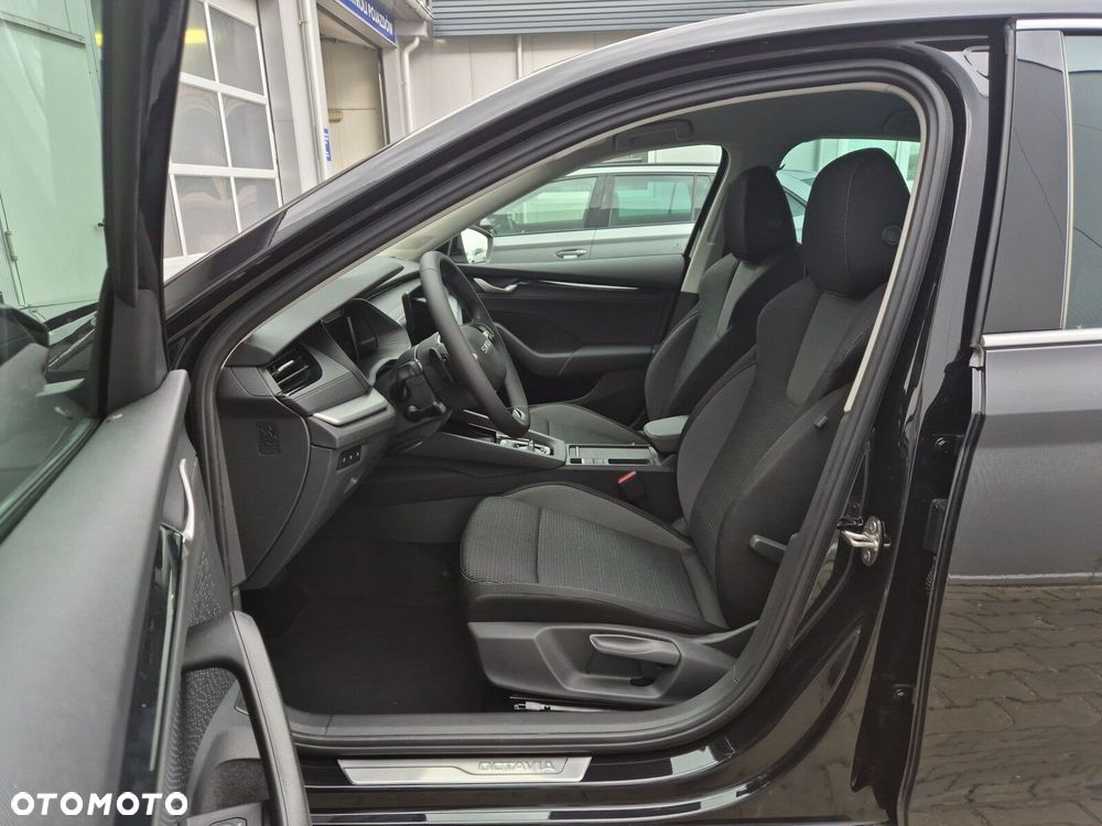 Skoda Octavia 1.5 TSI mHEV Drive Selection DSG - 18