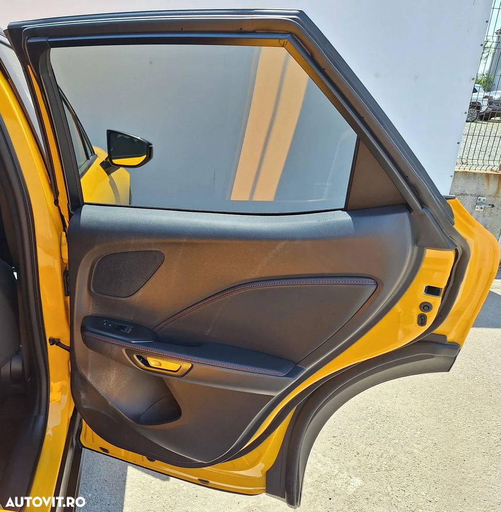 Lexus LBX 1.5 HEV 4x2 CVT Emotion - 16