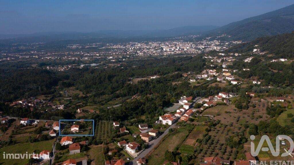 Casa de Campo T3 em Lousã e Vilarinho de 305,00 m2 - Grande imagem: 3/25