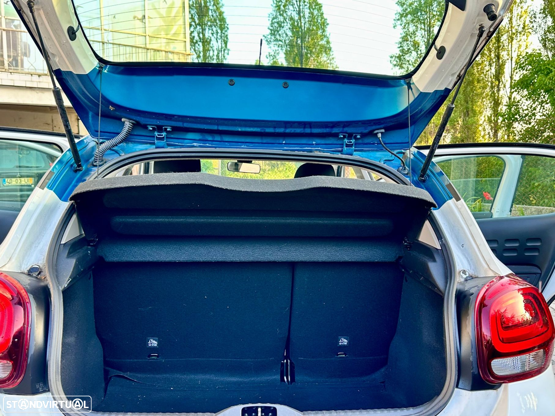 Citroën C3 1.2 PureTech Shine - 25