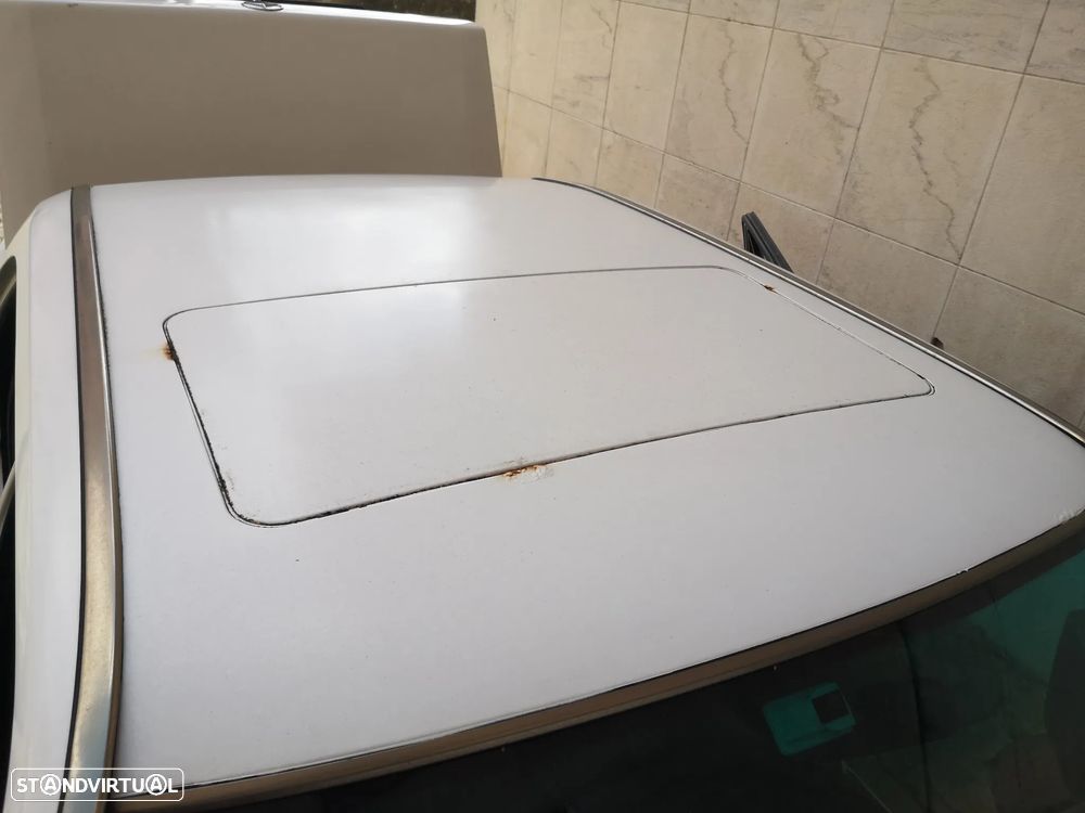 Mercedes-Benz W201 (1982-1993) 190 D 2.0 - 20