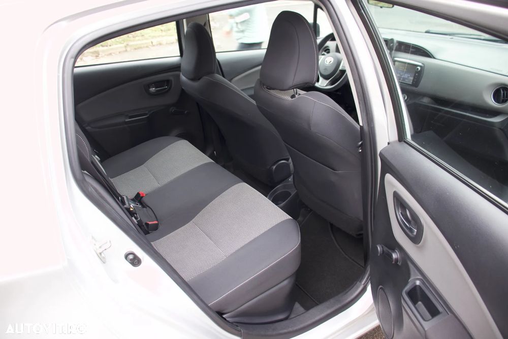 Toyota Yaris - 24