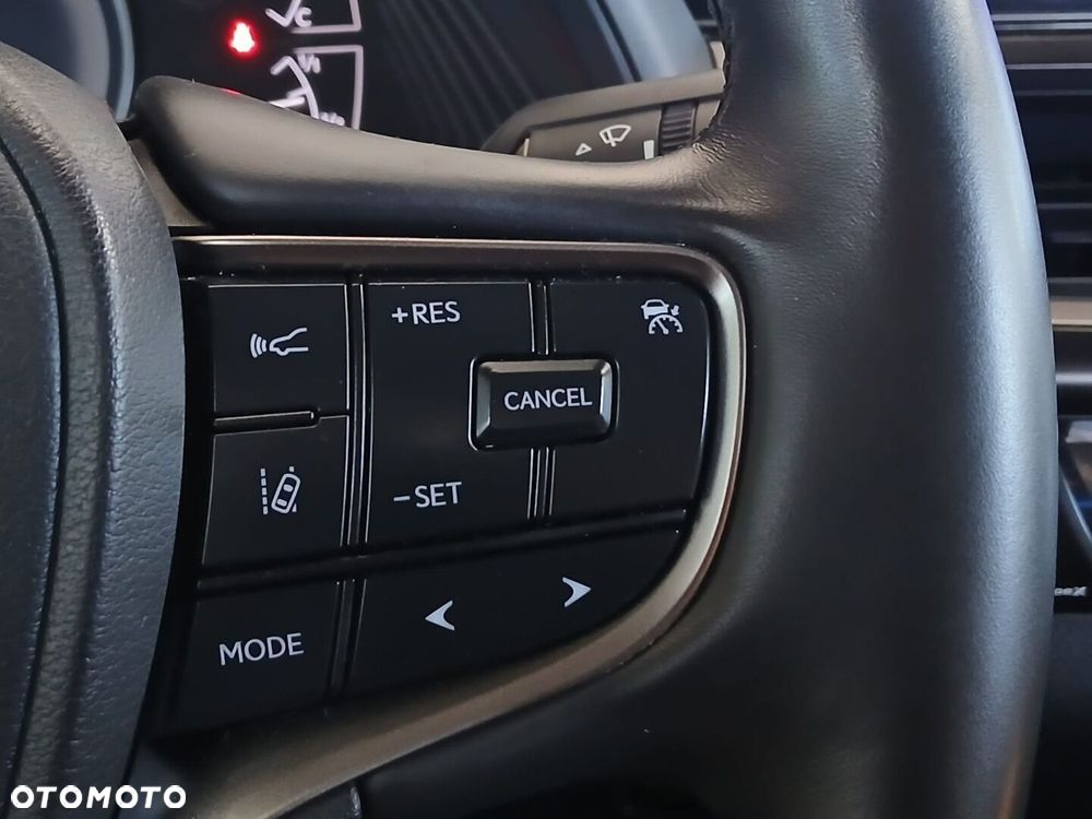 Lexus UX 250h GPF Business 2WD - 26