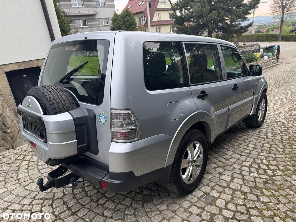 Mitsubishi Pajero 3.2 DI-D Automatik Instyle - 8