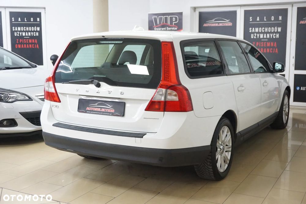 Volvo V70 2.0D Kinetic - 4