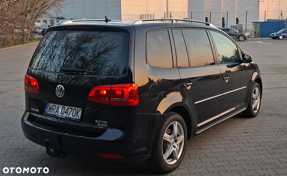 Volkswagen Touran 2.0 TDI DPF Highline - 3