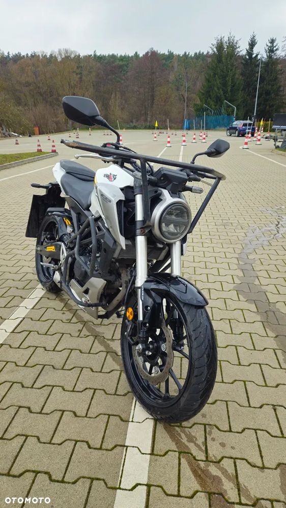 Honda CB - 3